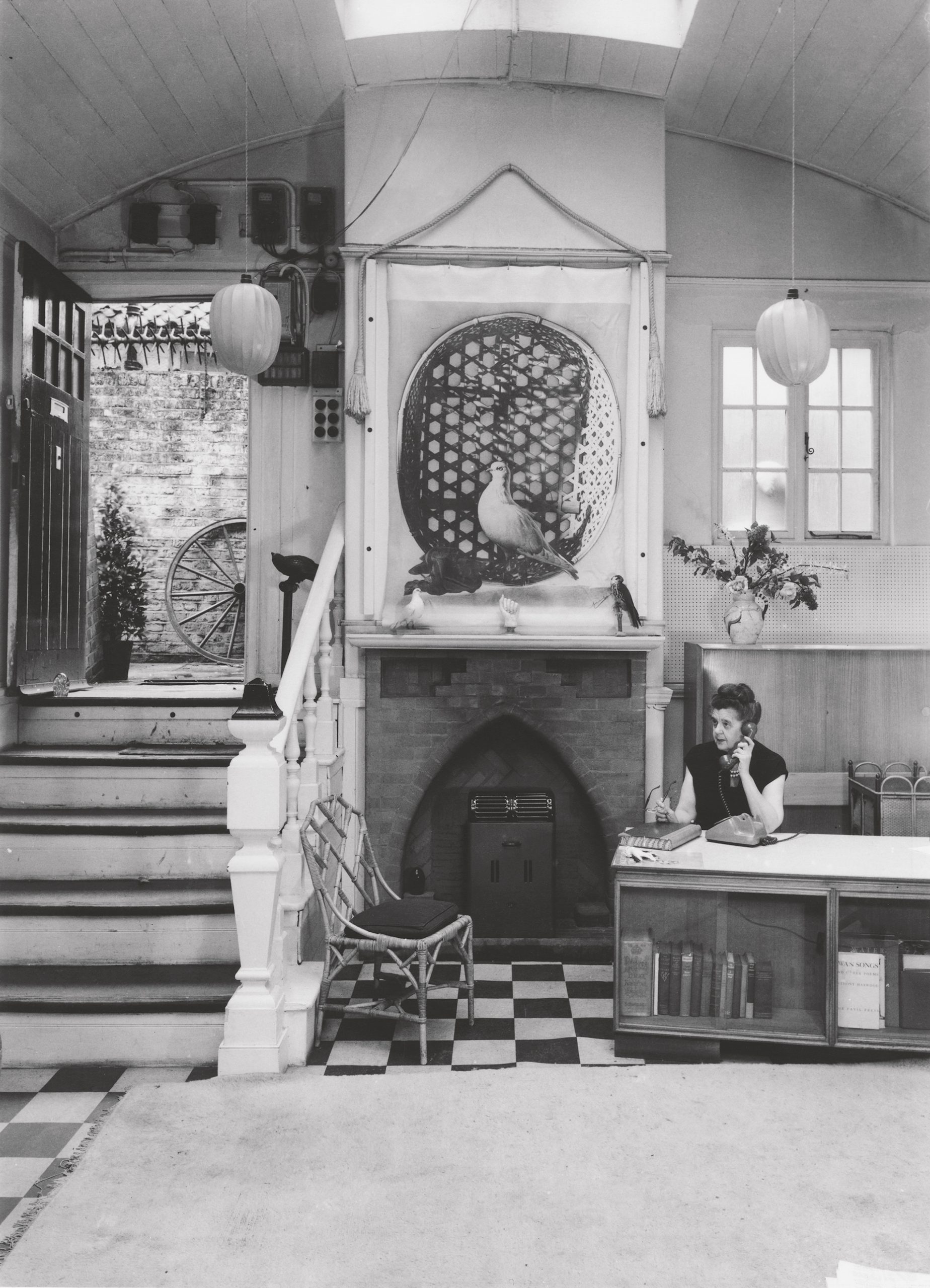 MADAME YEVONDE CITIZENK